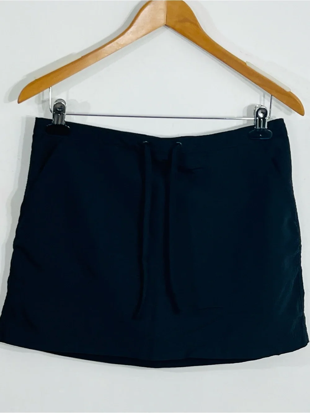 L.L. Bean Utility Black Mini Skirt Two Pockets Drawstring Waist Outdoor Athletic